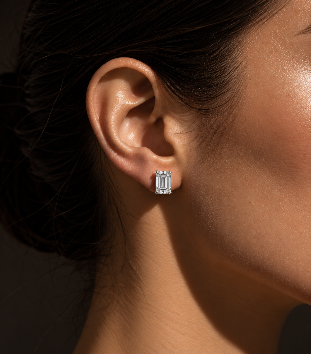 Emerald Solitaire Studs Earrings